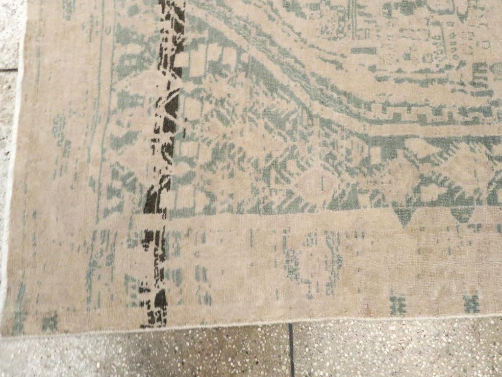 Noué à la main Tapis persan Afshar d'accentuation du milieu du 20e siècle en vente