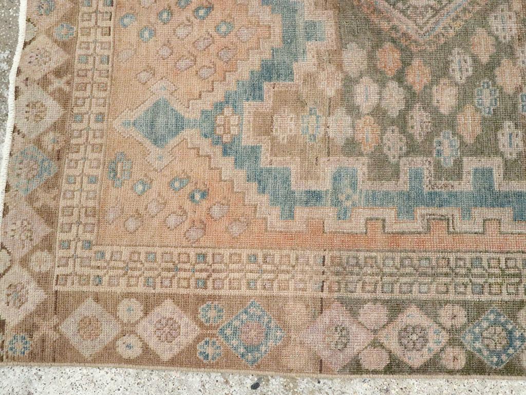 Noué à la main Mid-20th Century Persian Afshar Accent Rug en vente