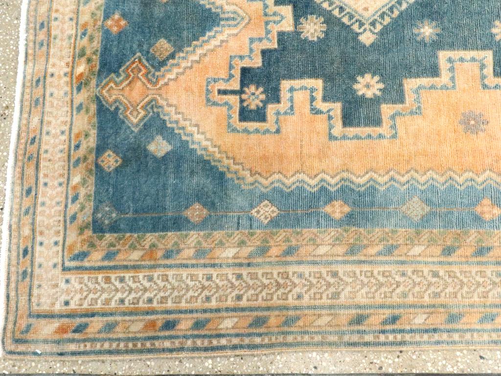 Annodato a mano Mid-20th Century Persian Afshar Accent Rug in vendita