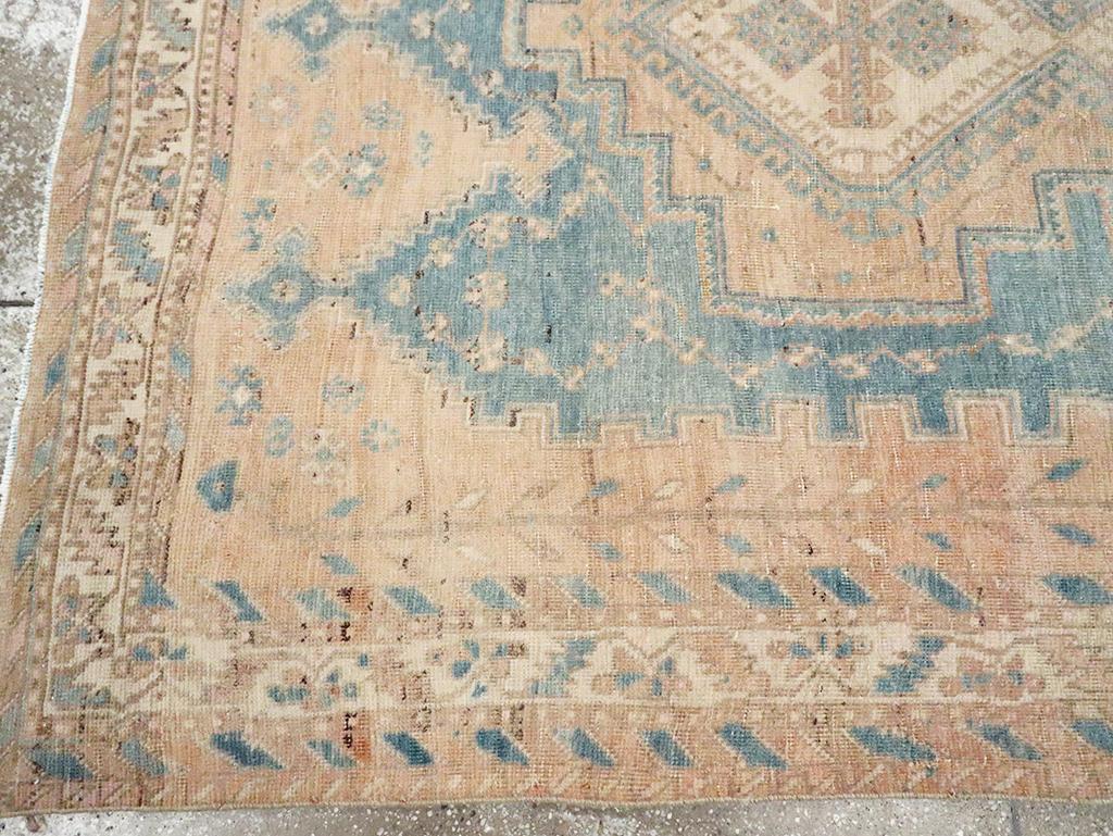 Mid-20th Century Persian Afshar Accent Rug (Handgeknüpft) im Angebot
