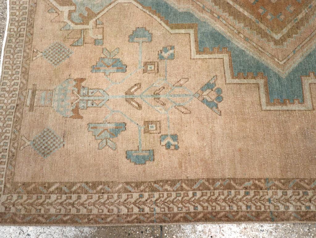 Mid-20th Century Persian Afshar Accent Rug (Handgeknüpft) im Angebot