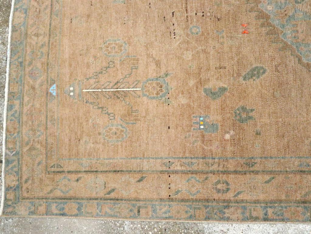 Annodato a mano Mid-20th Century Persian Afshar Accent Rug in vendita