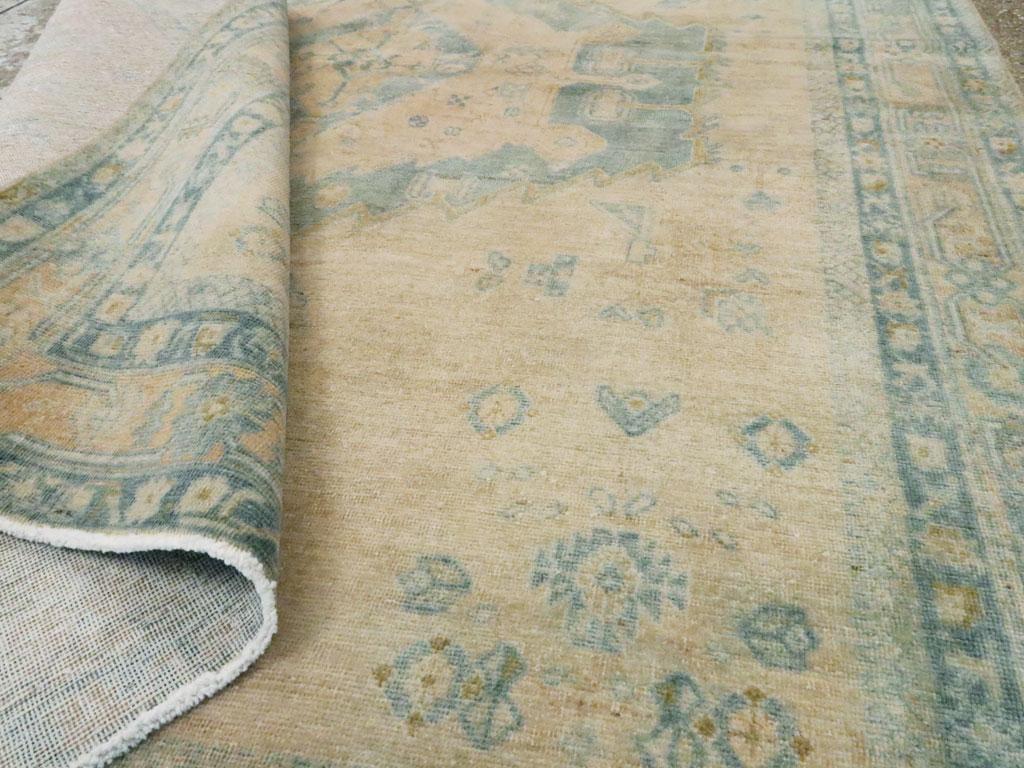 Alfombra de acento persa Afshar de mediados del siglo XX en Excelente estado para la venta en New York, NY