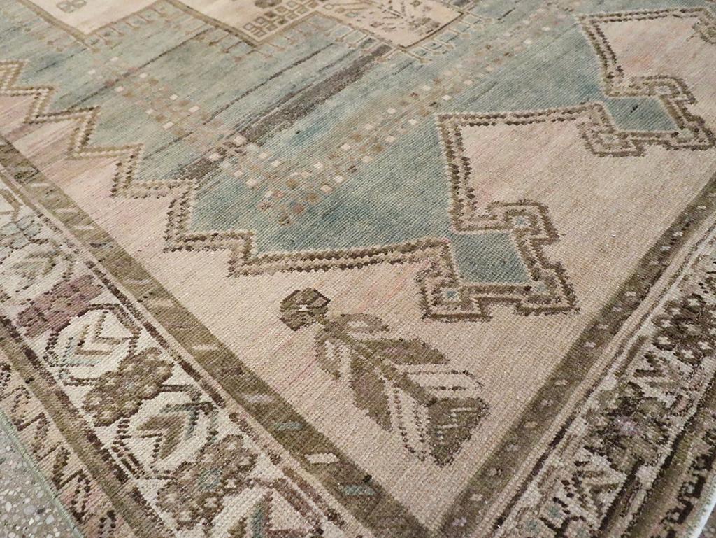 Mid-20th Century Persian Afshar Accent Rug im Zustand „Hervorragend“ im Angebot in New York, NY