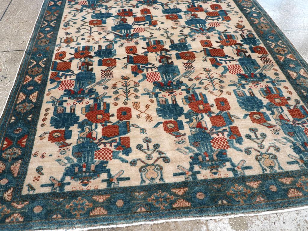 Mid-20th Century Persian Afshar Accent Rug en Excelente estado para la venta en New York, NY