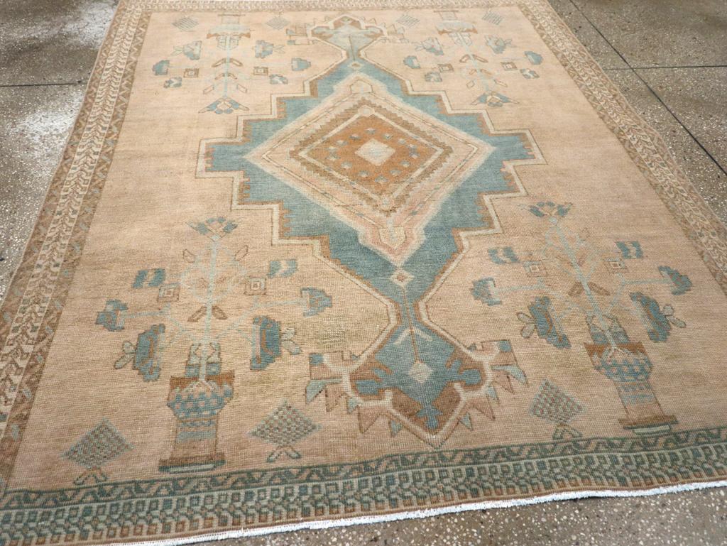 Mid-20th Century Persian Afshar Accent Rug im Zustand „Hervorragend“ im Angebot in New York, NY