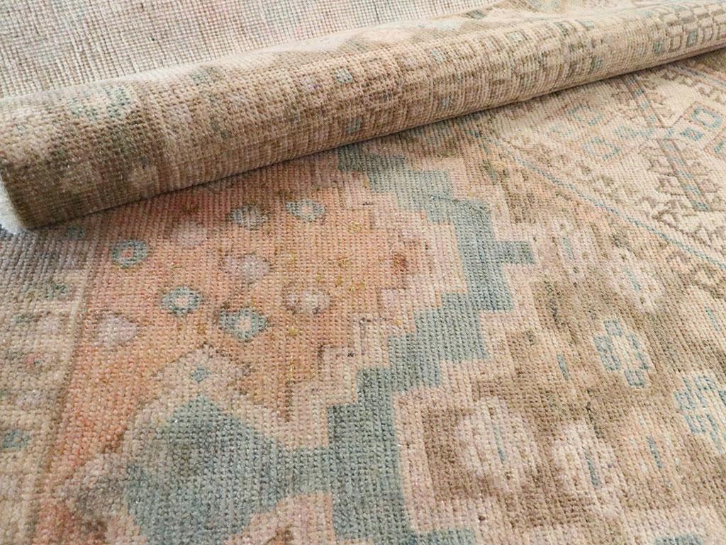 20ième siècle Mid-20th Century Persian Afshar Accent Rug en vente