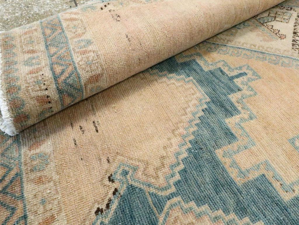 XX secolo Mid-20th Century Persian Afshar Accent Rug in vendita