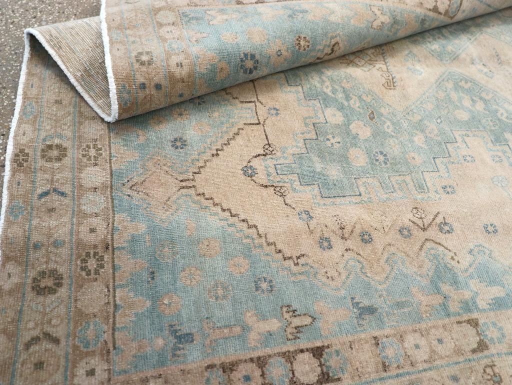 Mid-20th Century Persian Afshar Accent Rug (Wolle) im Angebot