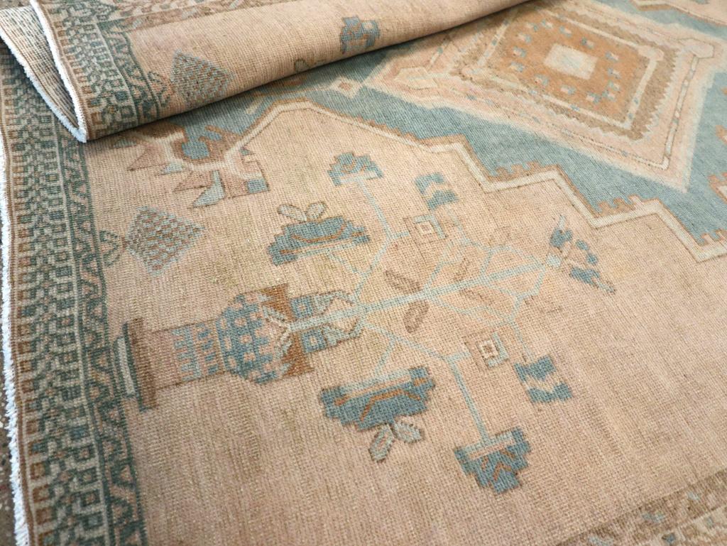 Mid-20th Century Persian Afshar Accent Rug (Wolle) im Angebot