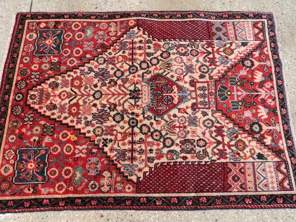 Alfombra persa Afshar de mediados del siglo XX Persa en venta