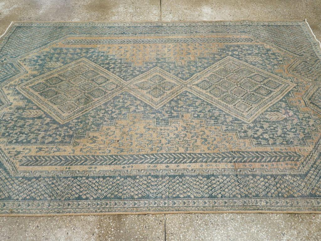 Alfombra de acento tribal persa Afshar de mediados del siglo XX Persa en venta