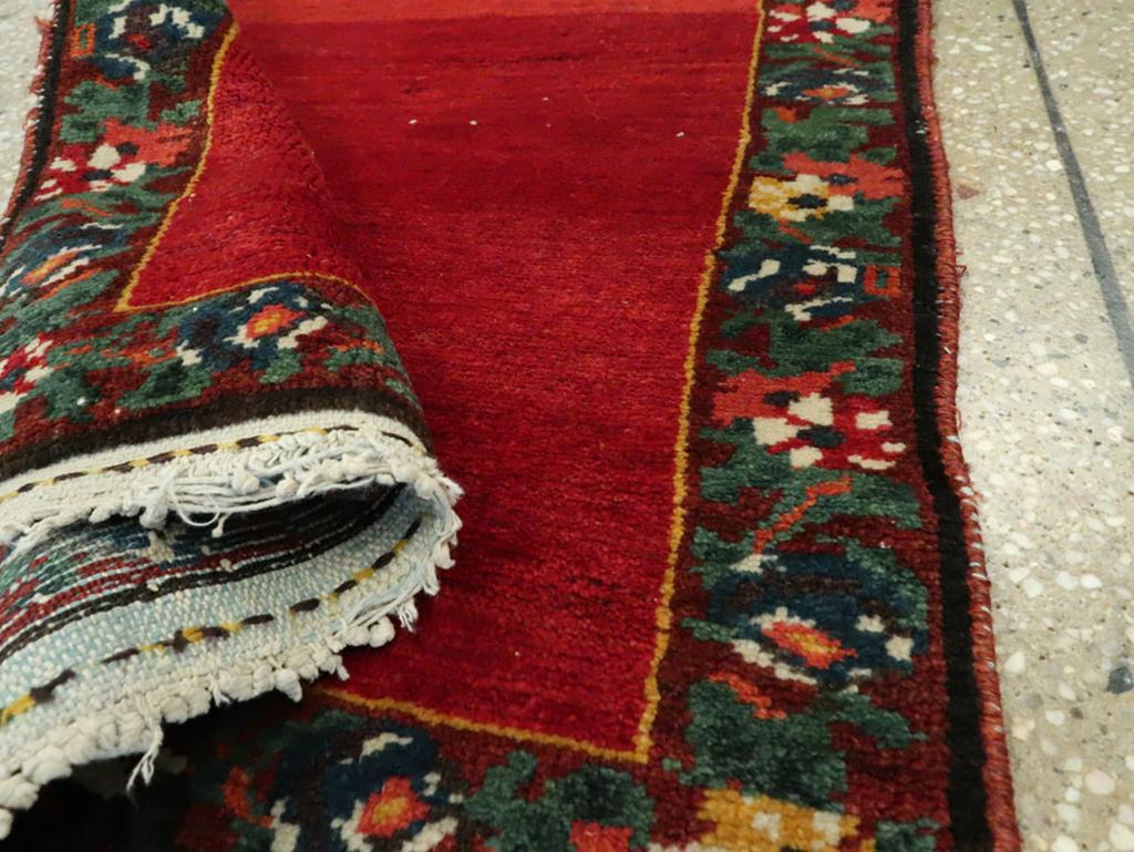 Lana Tappeto da lancio persiano Bakhtiari della metà del XX secolo in vendita