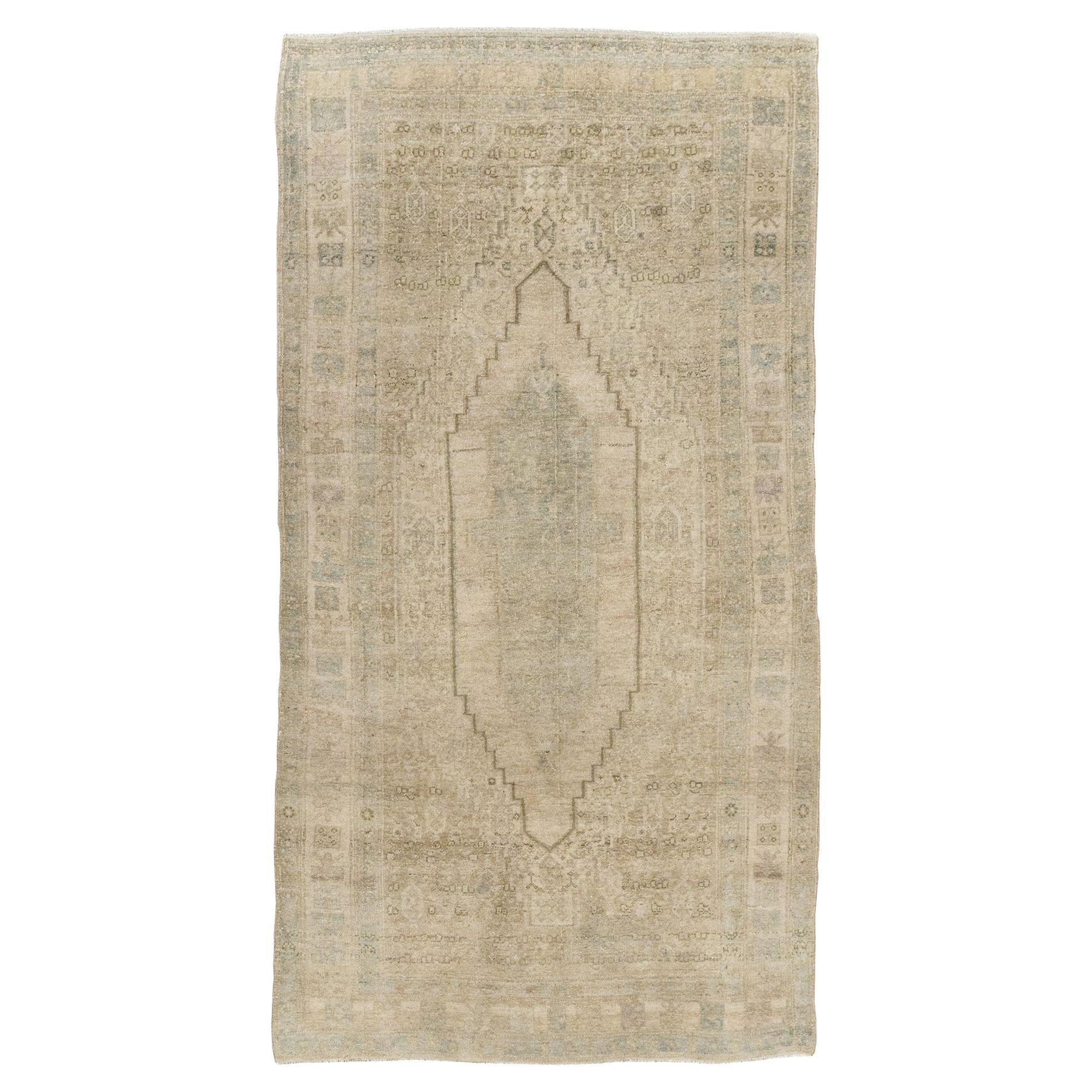 Tapis d'appoint persan Bidjar du milieu du 20e siècle en vente