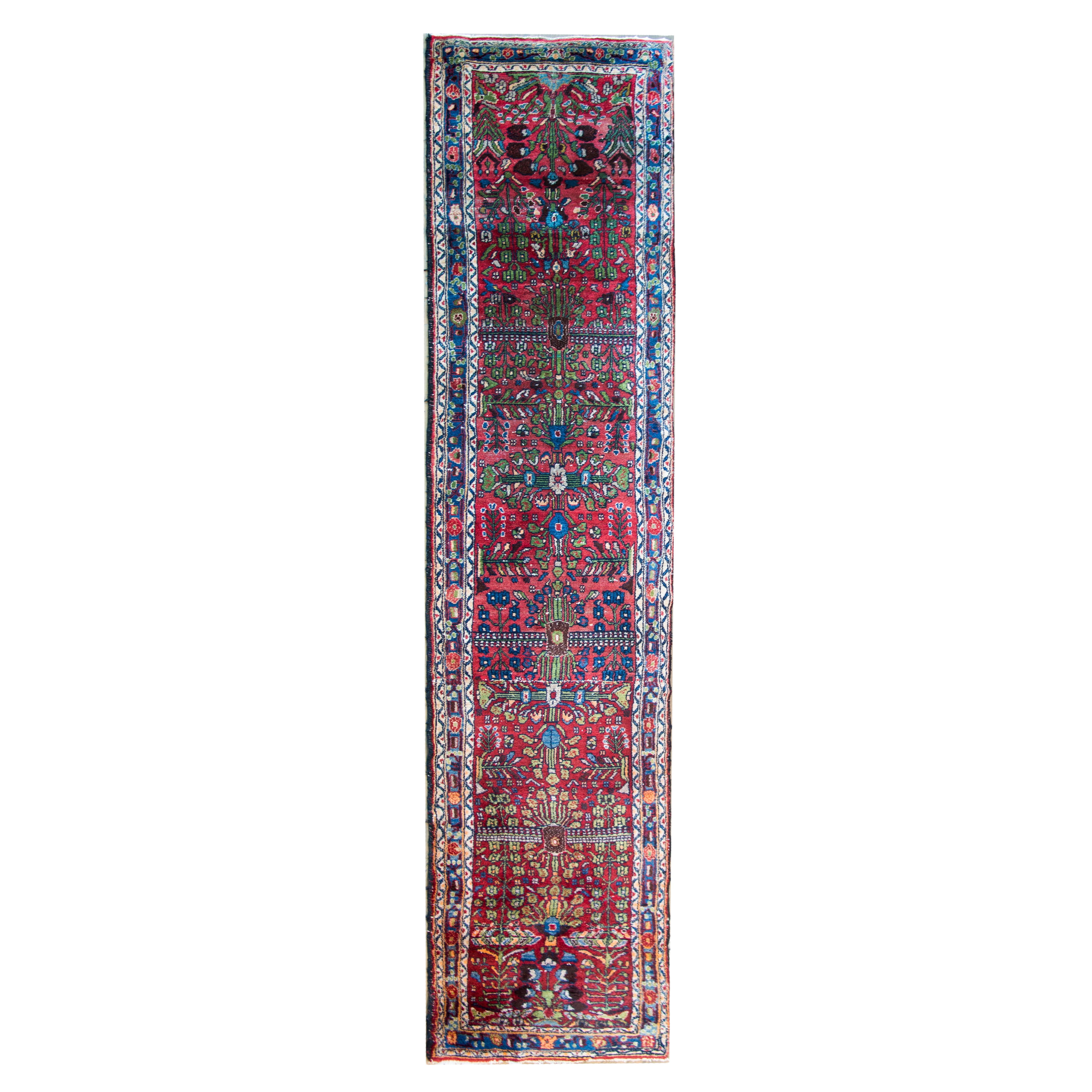 Tapis de couloir persan Dargazin du milieu du 20e siècle en vente