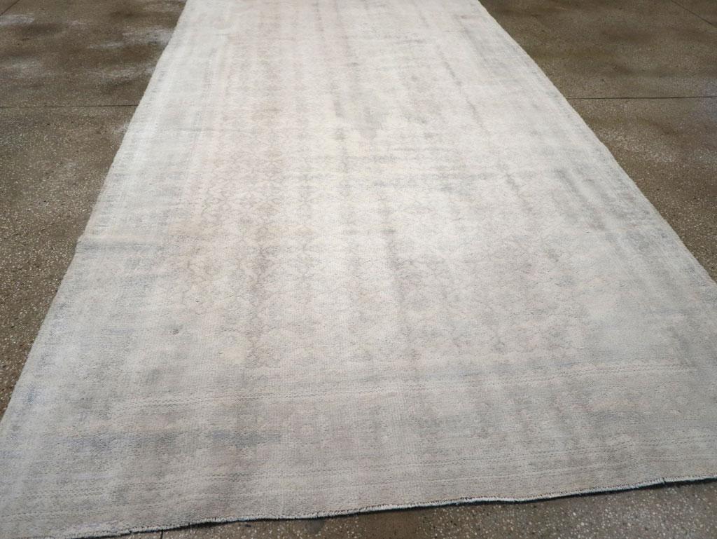 Mitte des 20. Jahrhunderts Persischer Flachgewebe-Kilim-Akzentteppich (Baumwolle) im Angebot
