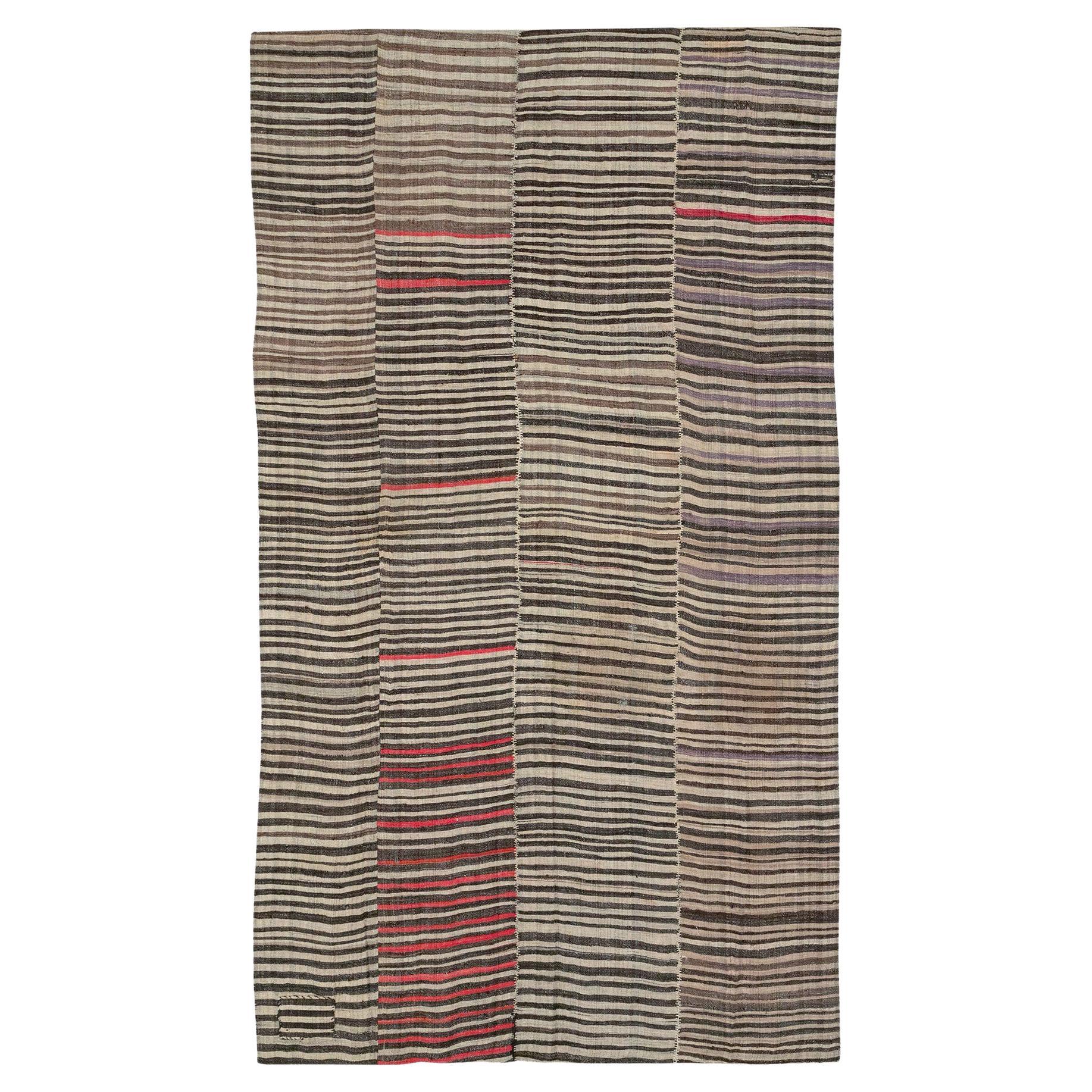 Mitte des 20. Jahrhunderts Persischer Flachgewebe-Kilim-Akzentteppich