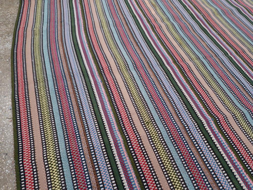 Persiano Tappeto persiano a trama piatta Rug & Kilim della metà del XX secolo in vendita