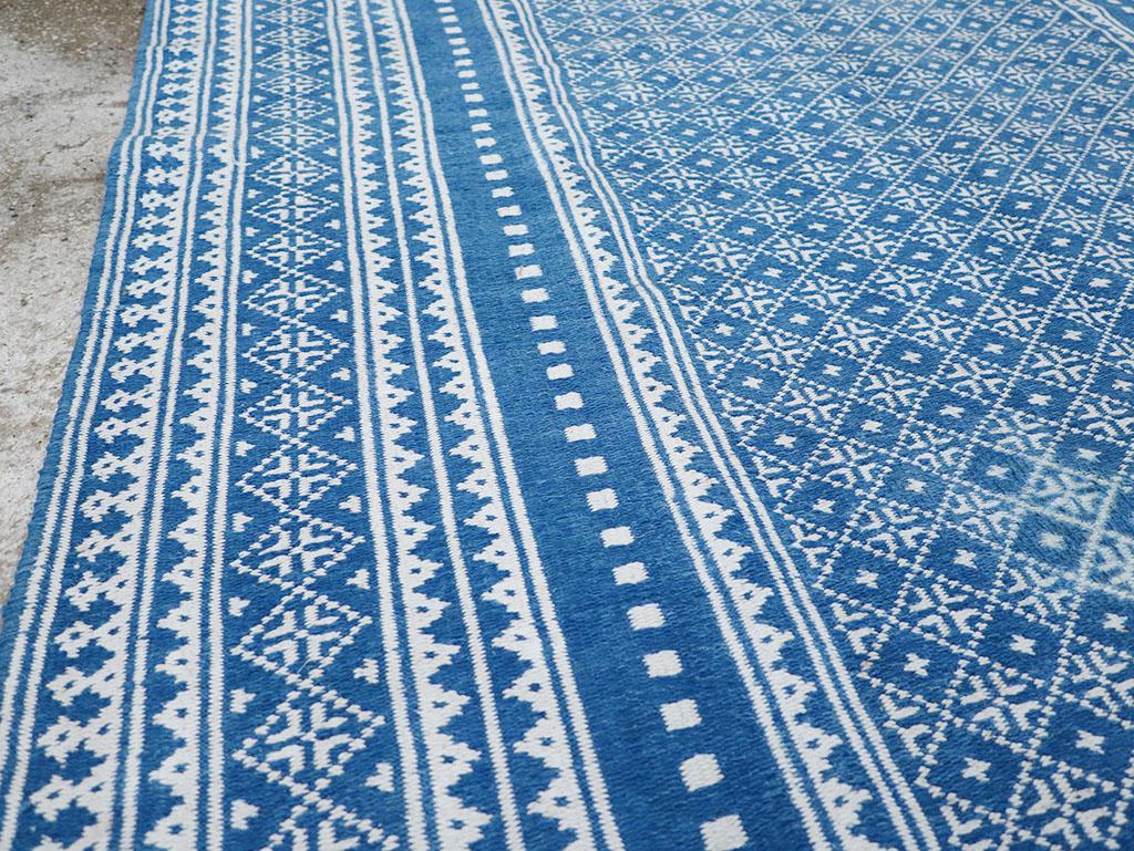 Persischer Flachgewebe-Kilim-Akzentteppich aus der Mitte des 20. (Kelim) im Angebot