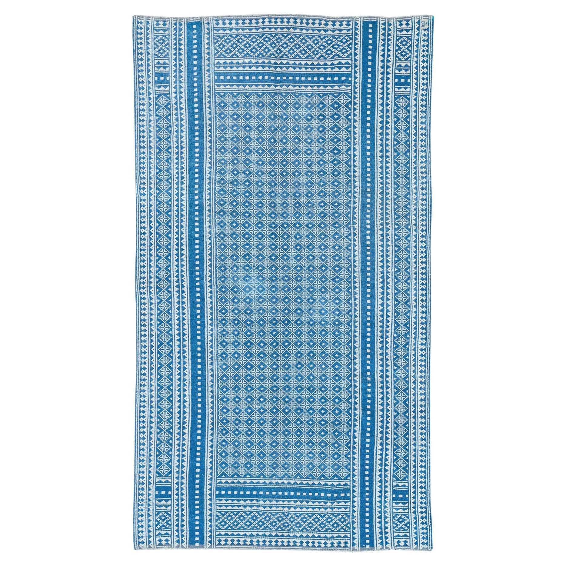 Persischer Flachgewebe-Kilim-Akzentteppich aus der Mitte des 20.