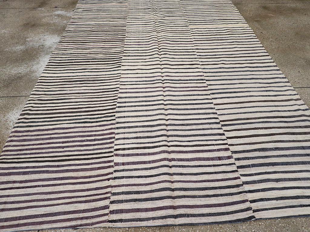 Lana Tappeto persiano a trama piatta Kilim Gallery della metà del XX secolo in vendita