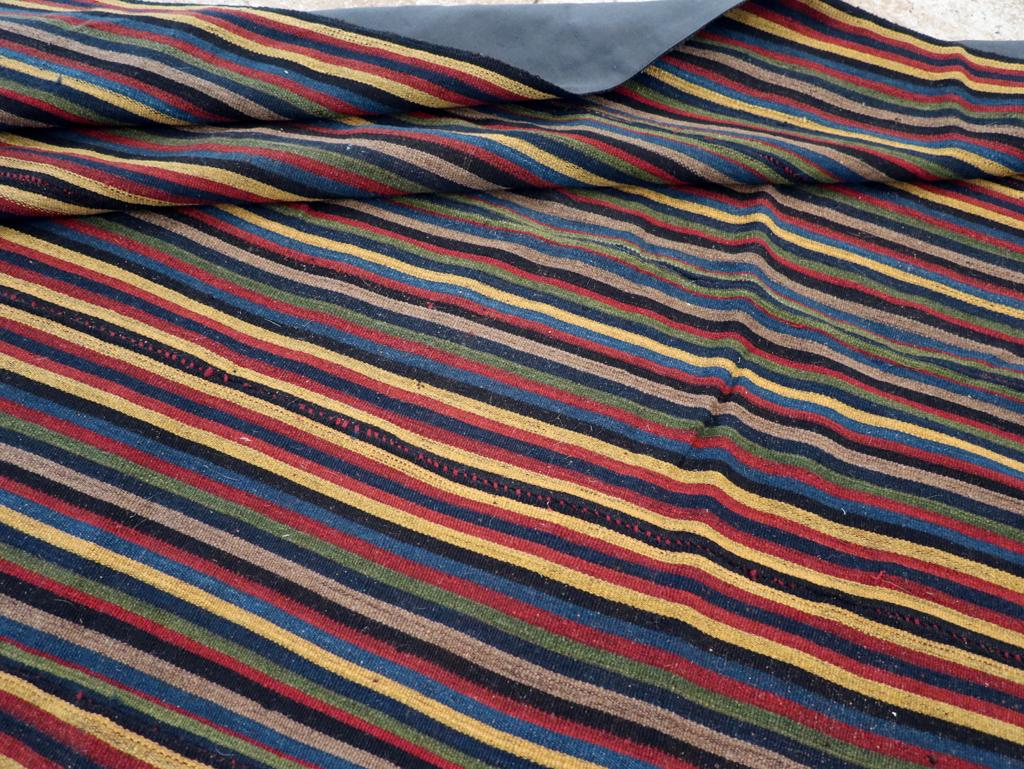 Mid-20th Century Persian Flatweave Kilim Gallery Carpet in vendita 1