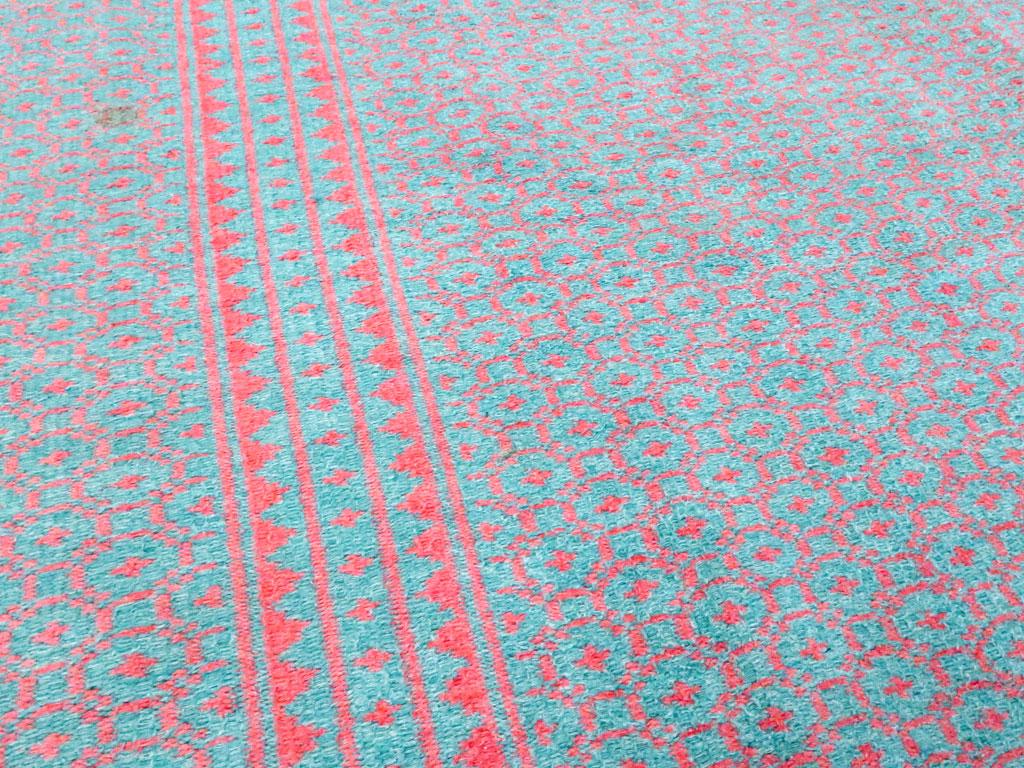 Tessuto a mano Tappeto persiano a trama piatta Kilim reversibile della metà del XX secolo in vendita