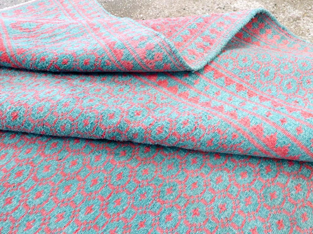 Tappeto persiano a trama piatta Kilim reversibile della metà del XX secolo In condizioni ottime in vendita a New York, NY