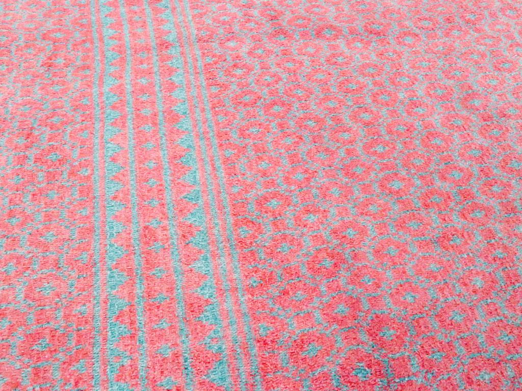 Tappeto persiano a trama piatta Kilim reversibile della metà del XX secolo in vendita 1