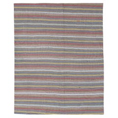 Alfombra persa de tejido plano kilim de mediados del siglo XX, tamaño habitación
