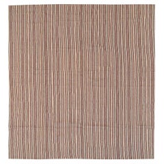 Alfombra persa de tejido plano kilim de mediados del siglo XX, tamaño habitación