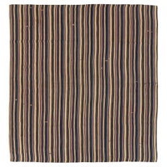 Alfombra de acento cuadrada Kilim persa de tejido plano de mediados del siglo XX