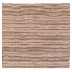 Tappeto persiano a trama piatta Kilim quadrato della metà del XX secolo