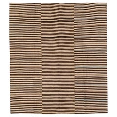 Tapis Kilim persan à tissage plat du milieu du 20e siècle