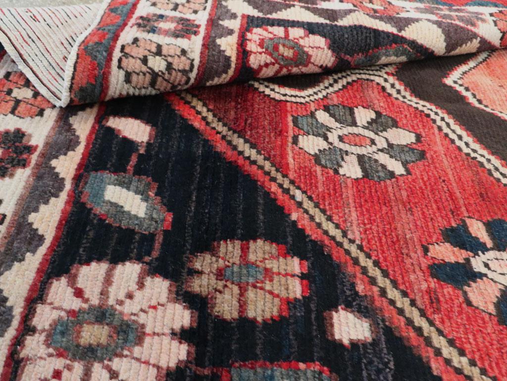 Alfombra persa Gabbeh de mediados del siglo XX Lana en venta