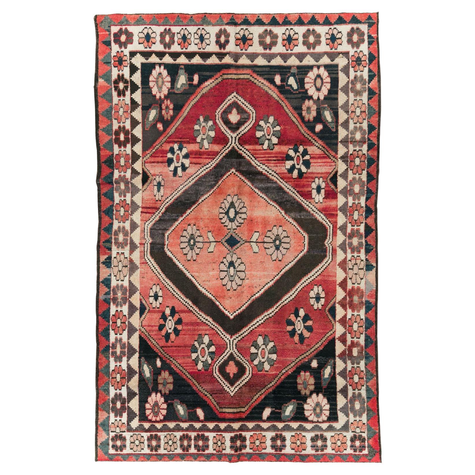Alfombra persa Gabbeh de mediados del siglo XX en venta