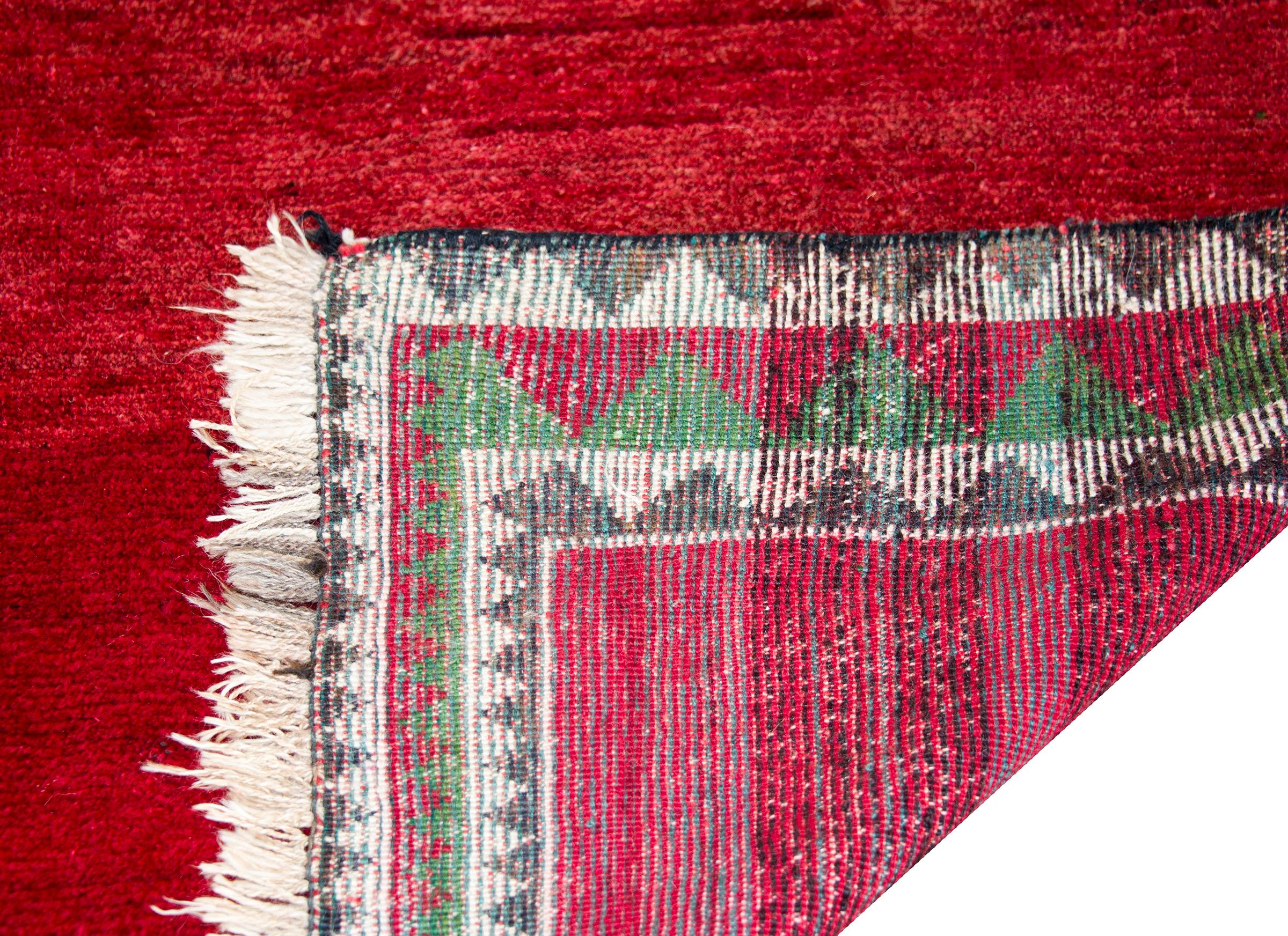 Mid-20th Century Persian Gabbeh Rug For Sale 5