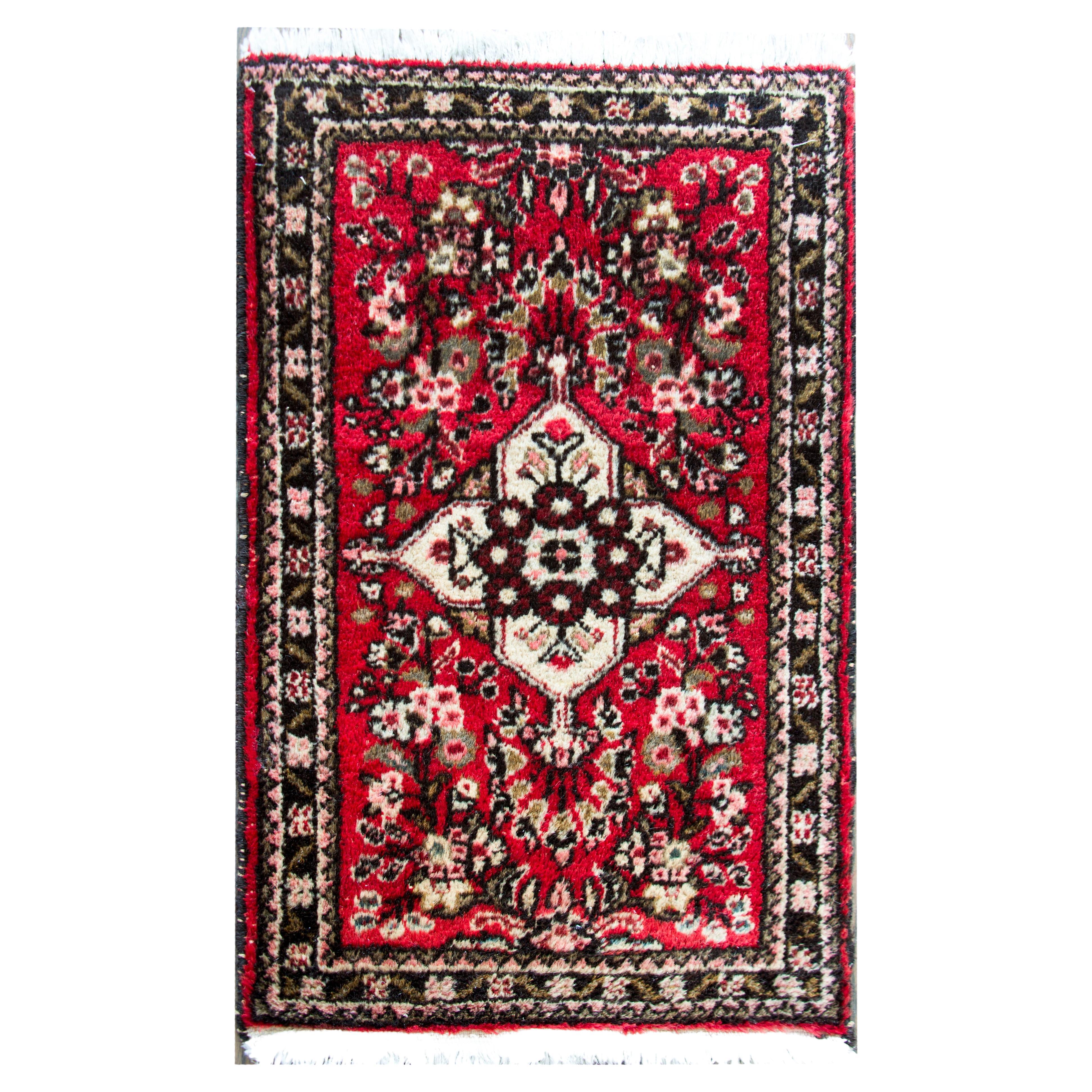 Persischer Hamadan-Teppich aus der Mitte des 20. Jahrhunderts