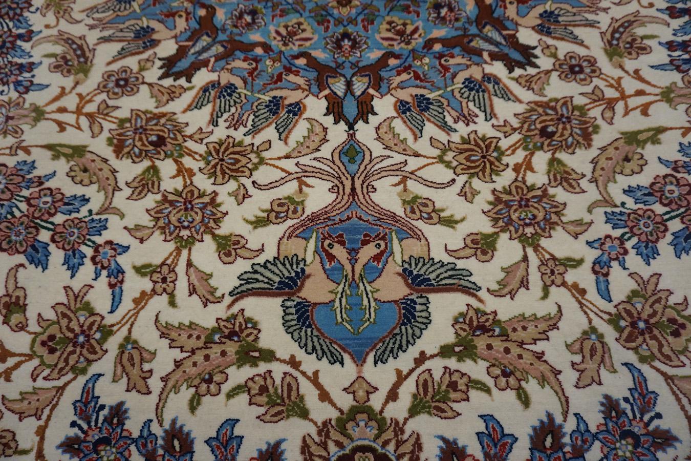 Wool Mid 20th Century Persian Isfahan Carpet ( 4'11