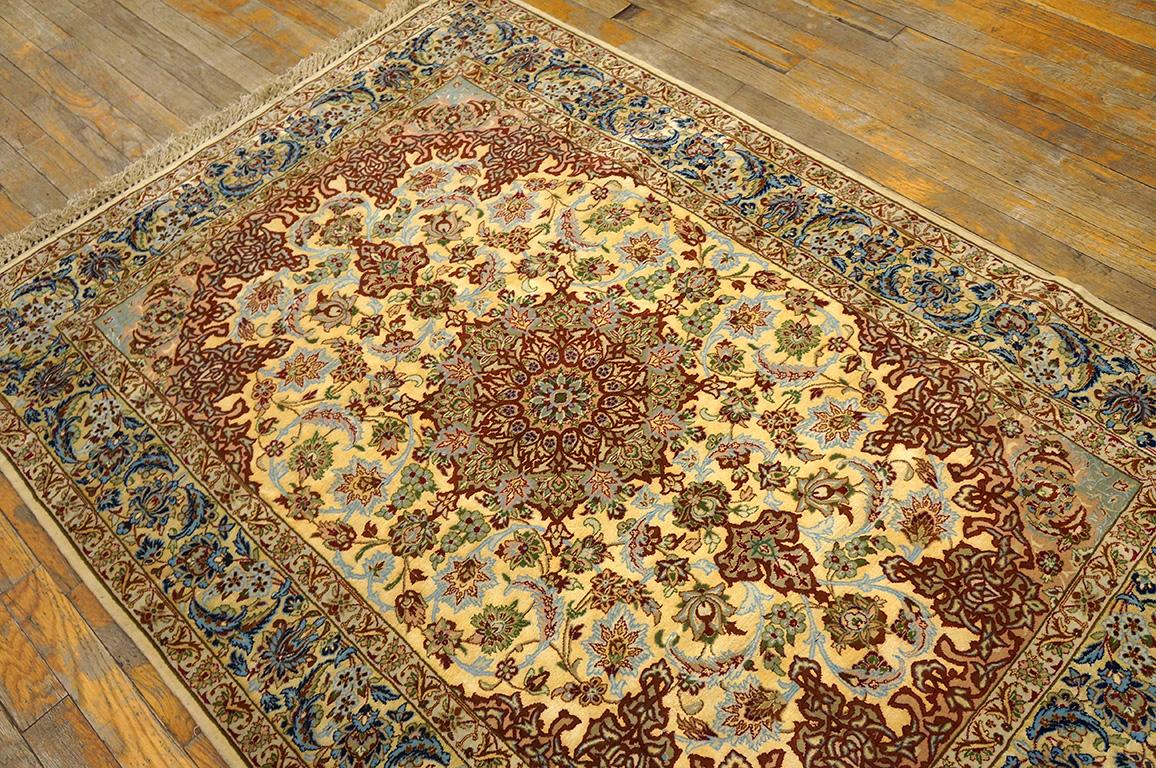 Persischer Isfahan-Teppich aus der Mitte des 20. (Mitte des 20. Jahrhunderts) im Angebot