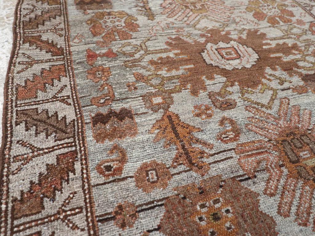 Rustique Tapis persan kurde du milieu du 20e siècle en vente