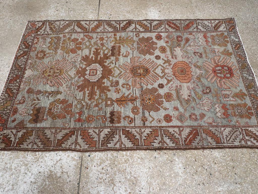 Perse Tapis persan kurde du milieu du 20e siècle en vente