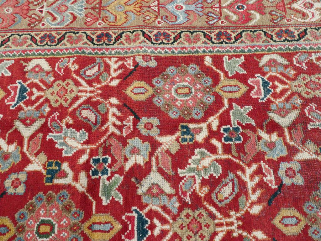 Mid-20th Century Persian Mahal Accent Carpet (Handgeknüpft) im Angebot