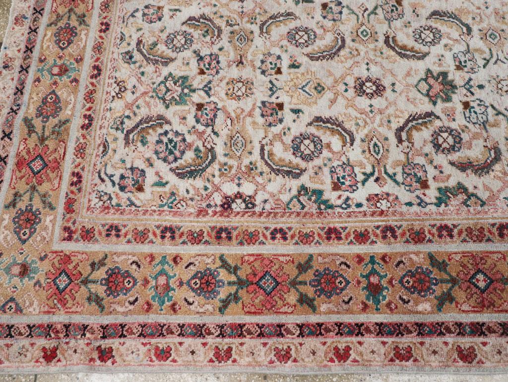Mid-20th Century Persian Mahal Accent Carpet (Handgeknüpft) im Angebot
