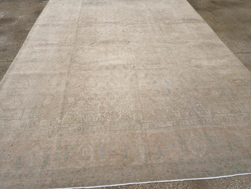 Mid-20th Century Persian Mahal Accent Carpet im Zustand „Hervorragend“ im Angebot in New York, NY