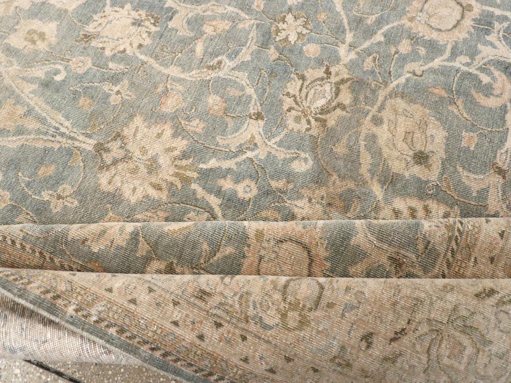 Mid-20th Century Persian Mahal Accent Carpet (20. Jahrhundert) im Angebot