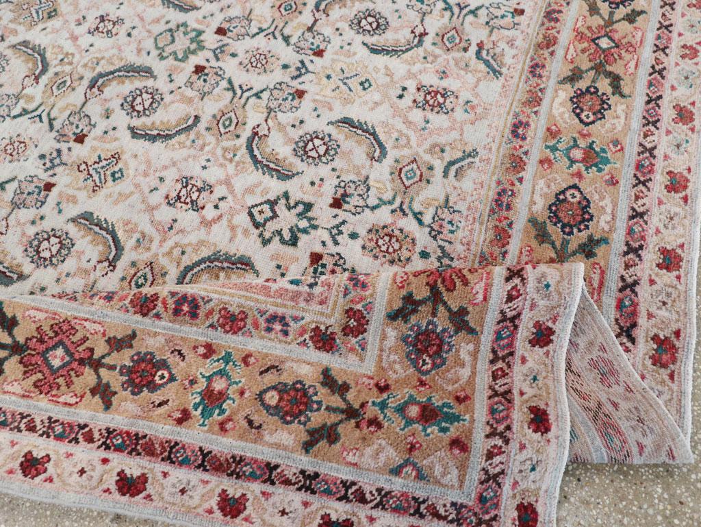 Mid-20th Century Persian Mahal Accent Carpet (20. Jahrhundert) im Angebot