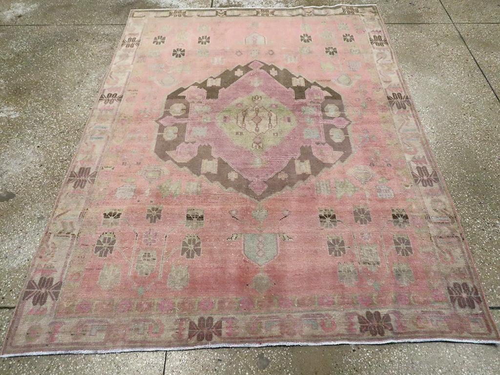 A vintage Persian Malayer accent rug handmade during the Mid-20th century.

Measures: 5' 0