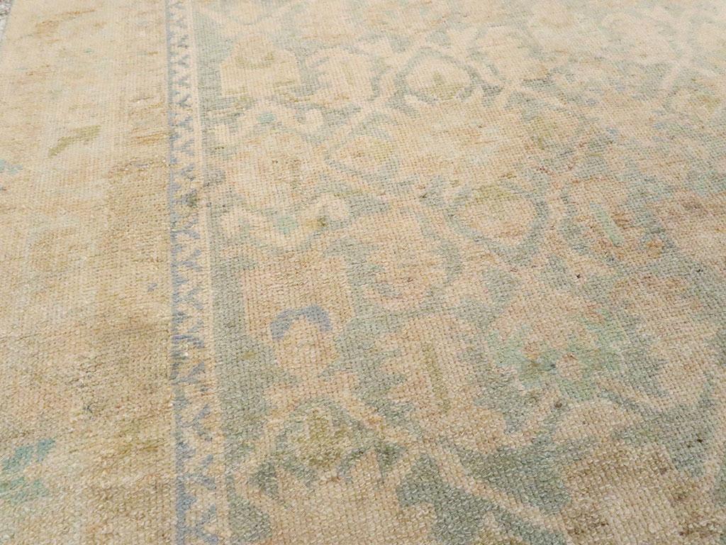 Mitte des 20. Jahrhunderts Persisch Malayer Akzentteppich (Handgeknüpft) im Angebot