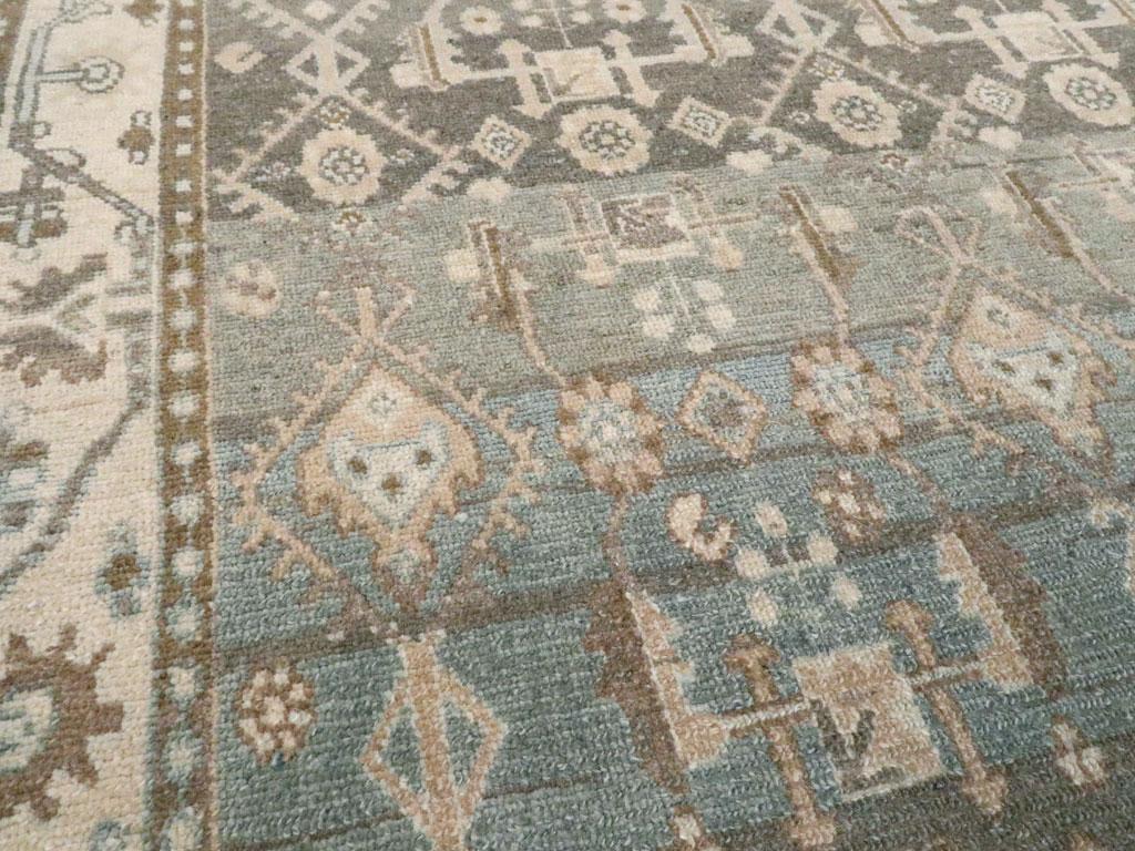 Mitte des 20. Jahrhunderts Persisch Malayer Akzentteppich (Handgeknüpft) im Angebot